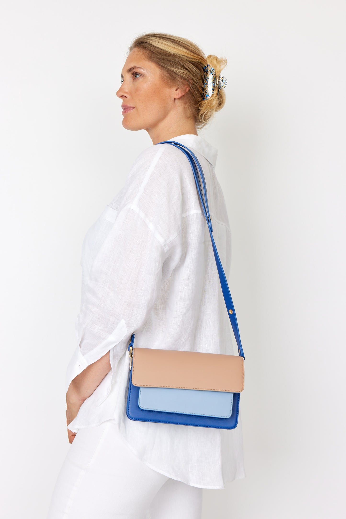 TRIO crossbody taske