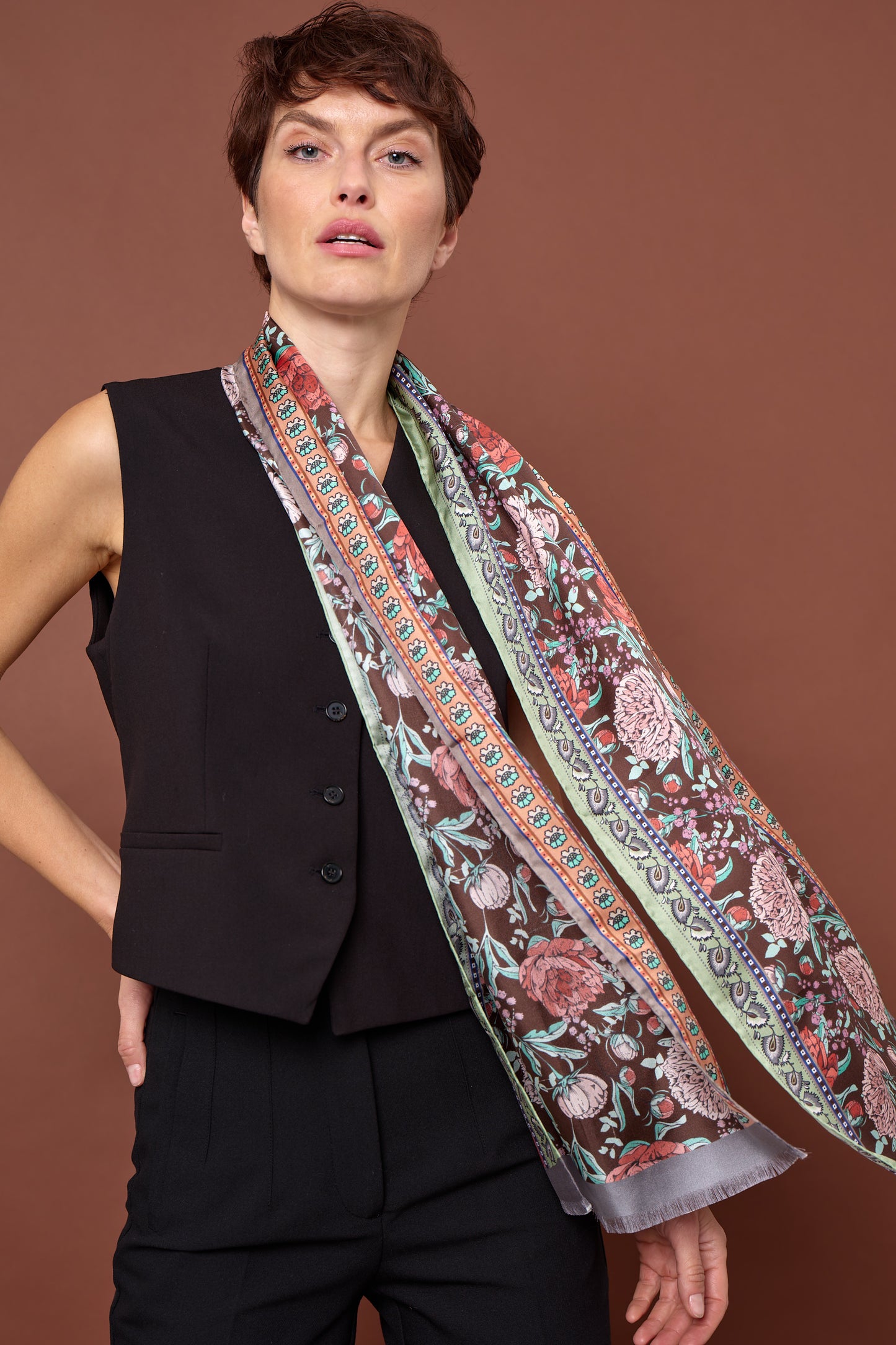 POETRY Scarf